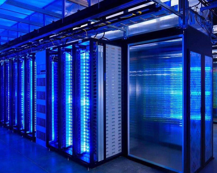 Free computer server room image, public domain CC0 photo.